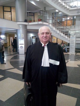 Avocatul ginerelui lui Bercea Mondial: “În faţa unui fost preşedinte şi a fratelui său e greu să te aperi”